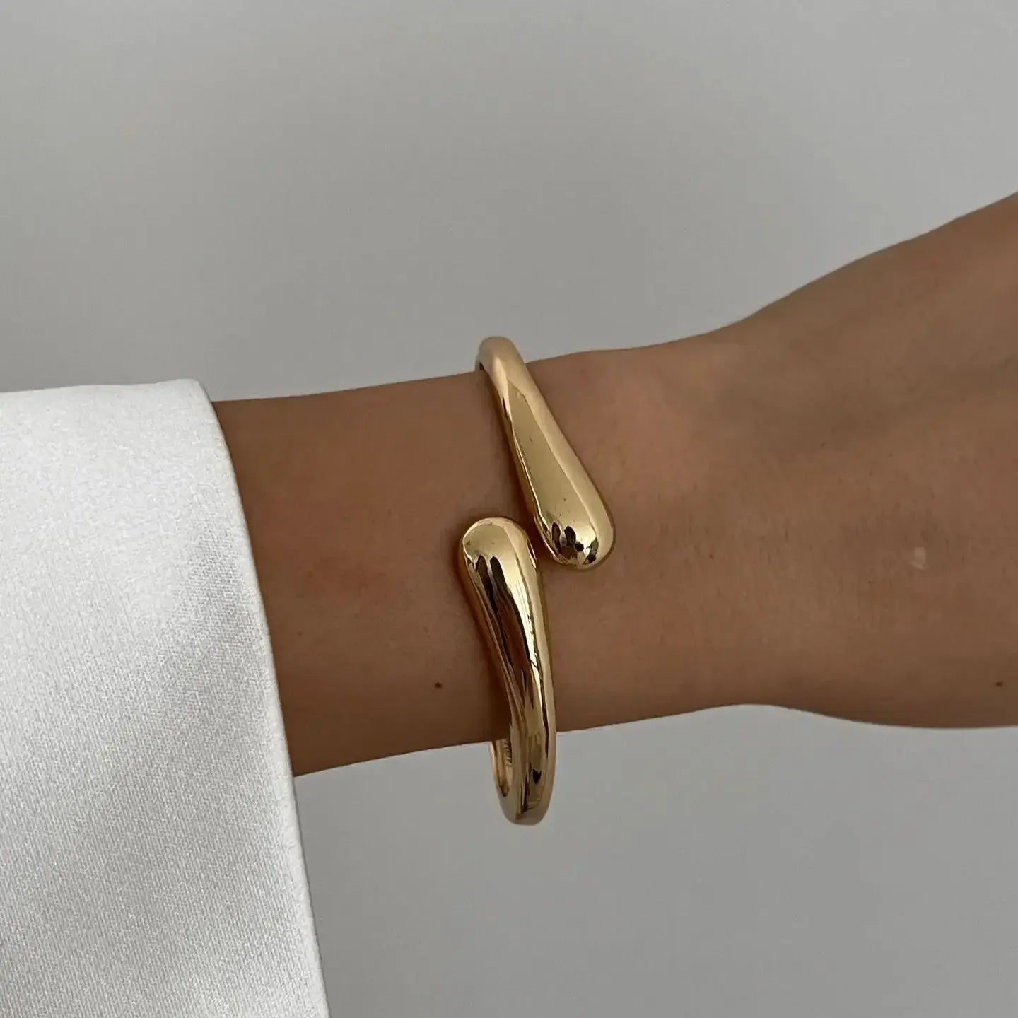 Vintage Hip Hop Metal Cuff Bangles Punk Gold Silver Color Geometric Spring Bangles for Women Men Unisex Bracelet Jewelry