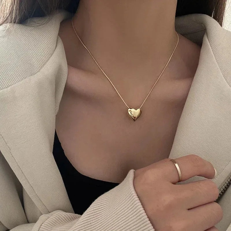 Vintage Love Heart Pendant Necklace for Women Trend Silver Color Metal Chain Collar Choker Party Jewelry Birthday Gifts